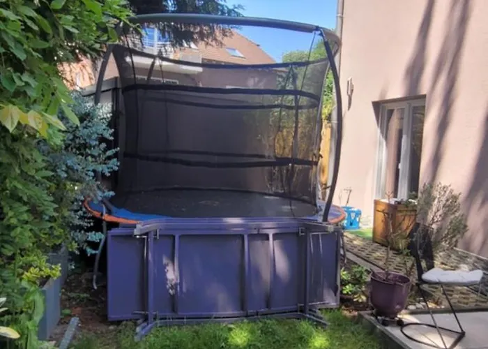 Modernes Haus Nahe Zentrum- 10 Min בית נופש *